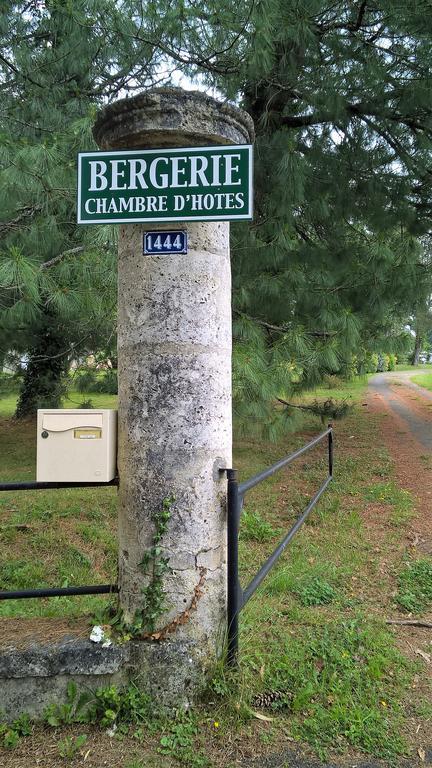 Castel La Bergerie Bed & Breakfast Laglorieuse Eksteriør bilde